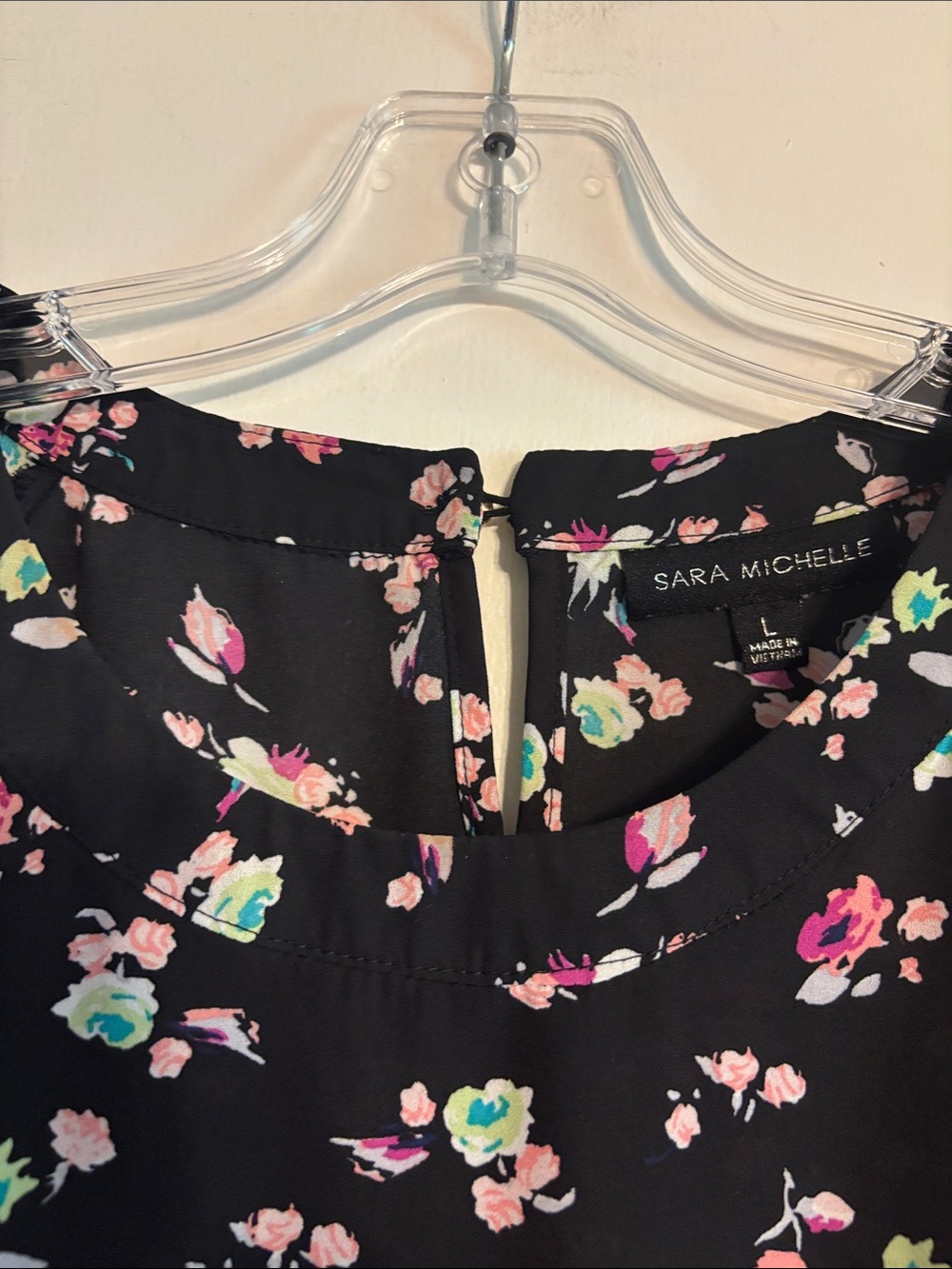 Sara Michelle Black Floral Flutter-Sleeve Tunic - Picture 2 of 4